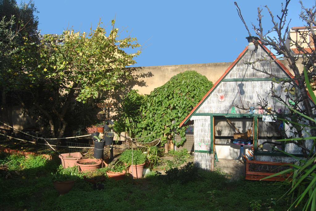 La Jacaranda Hotel SantʼAntìoco Exterior foto